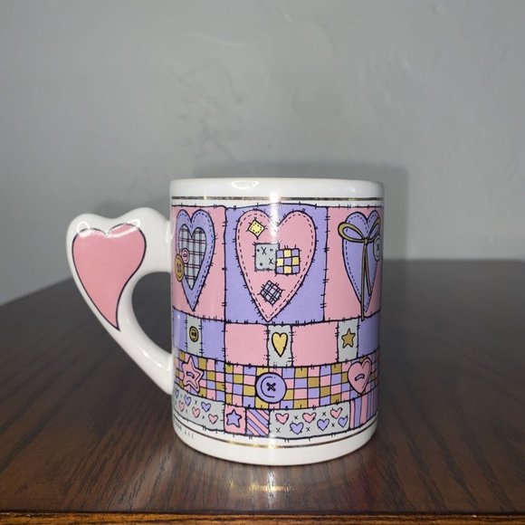 VINTAGE HEART PATCHWORK COFFEE MUG - Picture 3 of 6